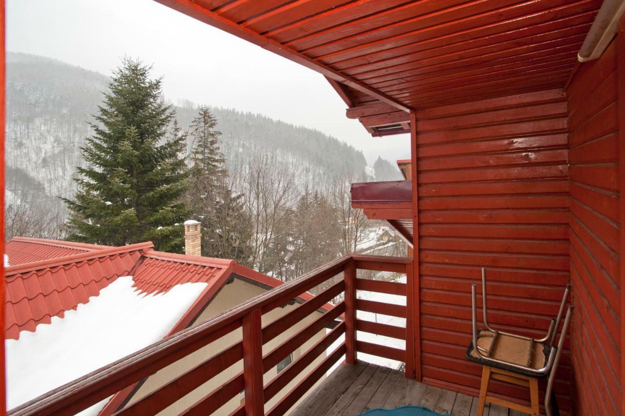 Casa Tudor Sinaia Exterior photo